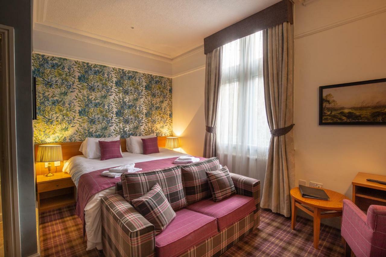 Woodthorpe Hotel Прествіч Екстер'єр фото