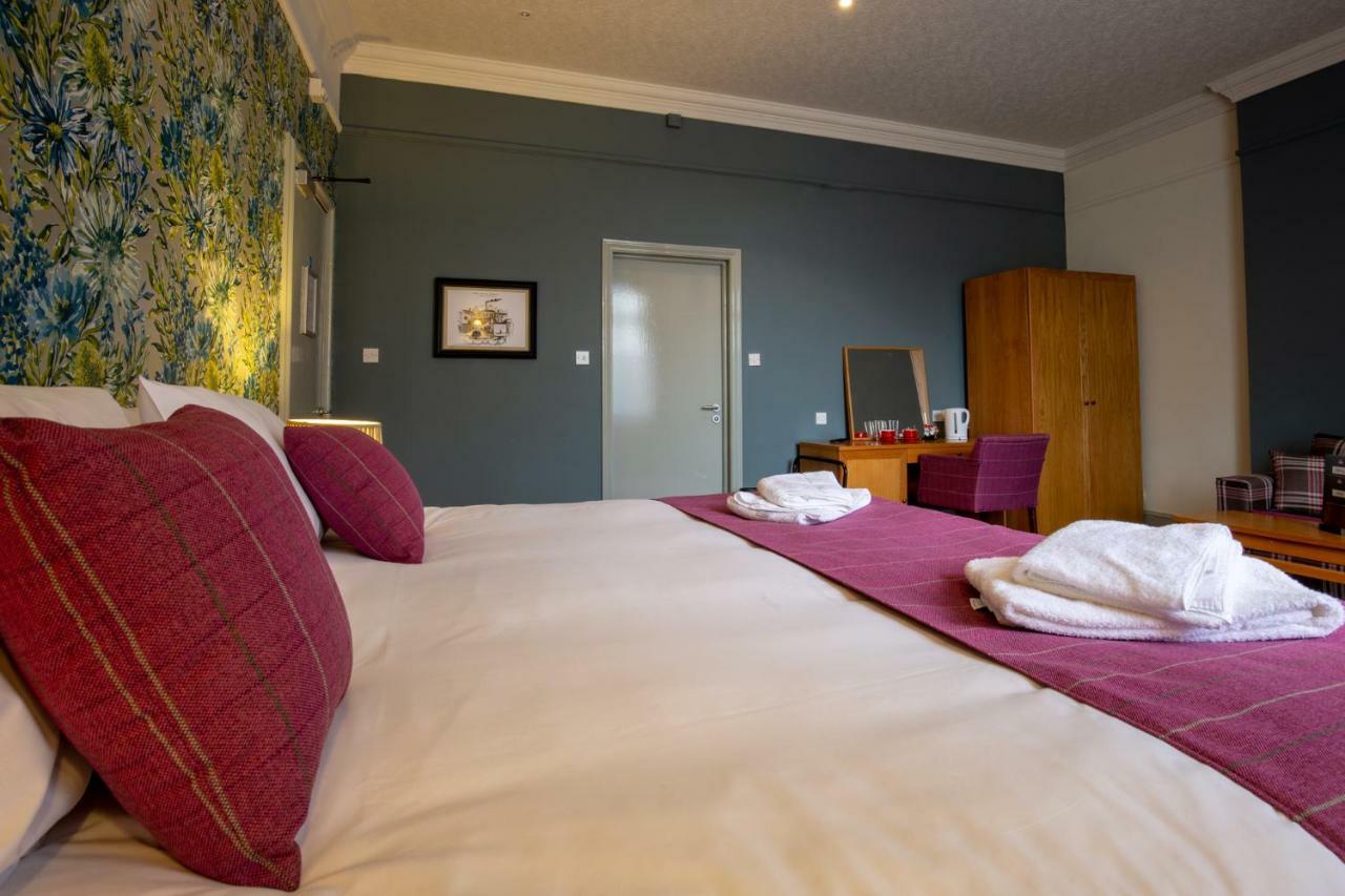 Woodthorpe Hotel Прествіч Екстер'єр фото
